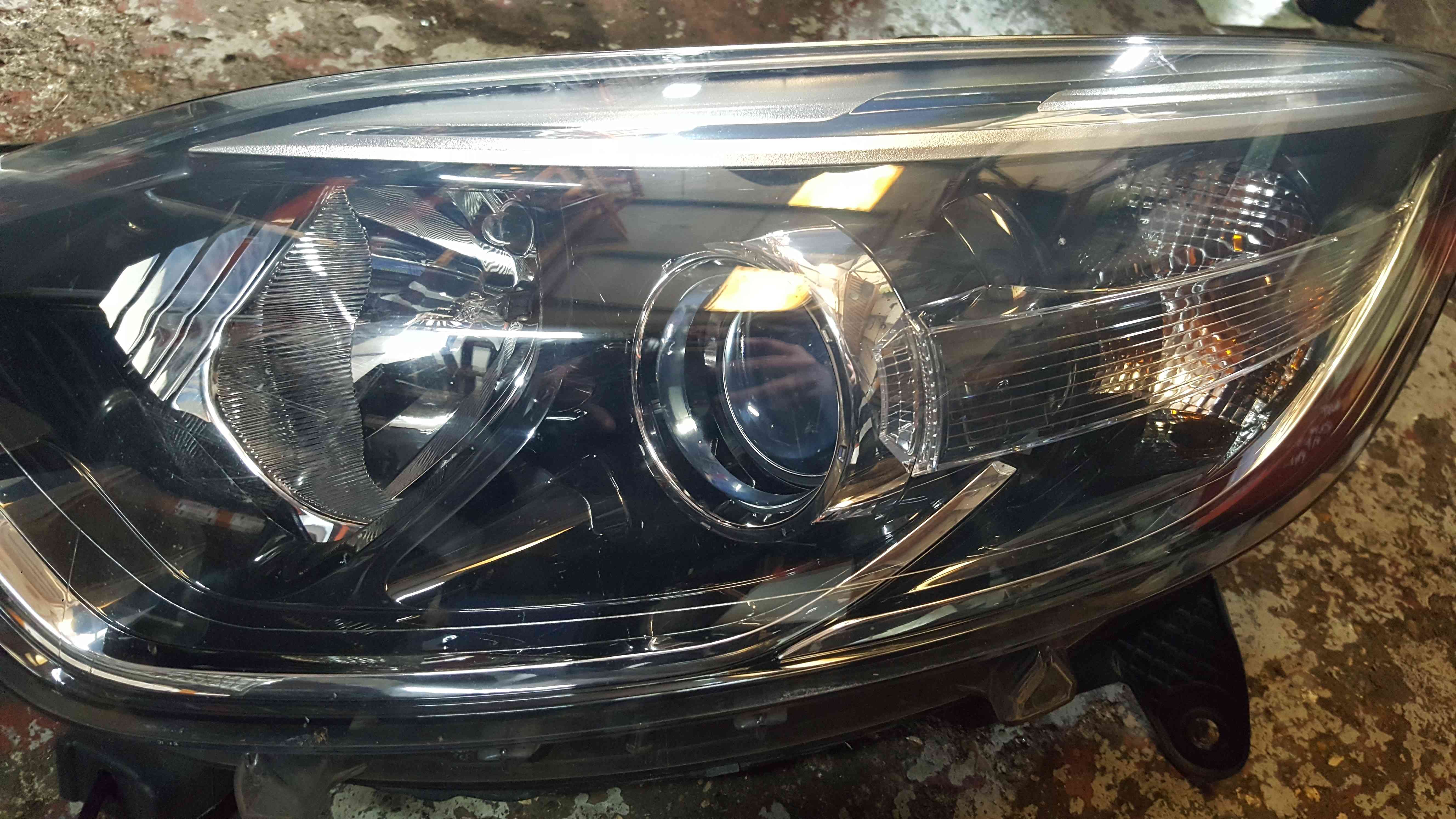 Renault Captur Passenger Nsf Front Headlight R