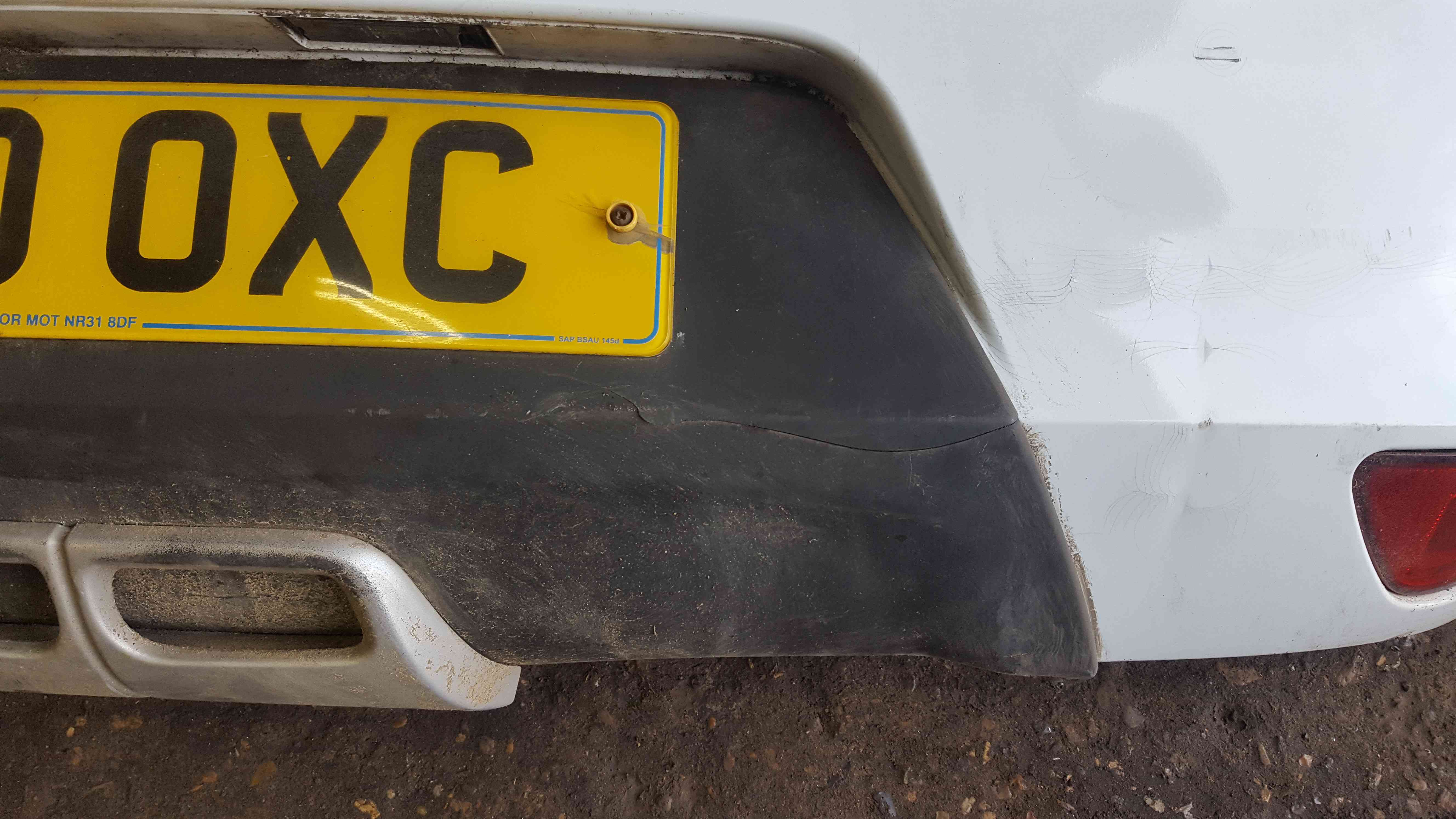 Renault Clio Mk Rear Bumper White Ov Facelift Ph World