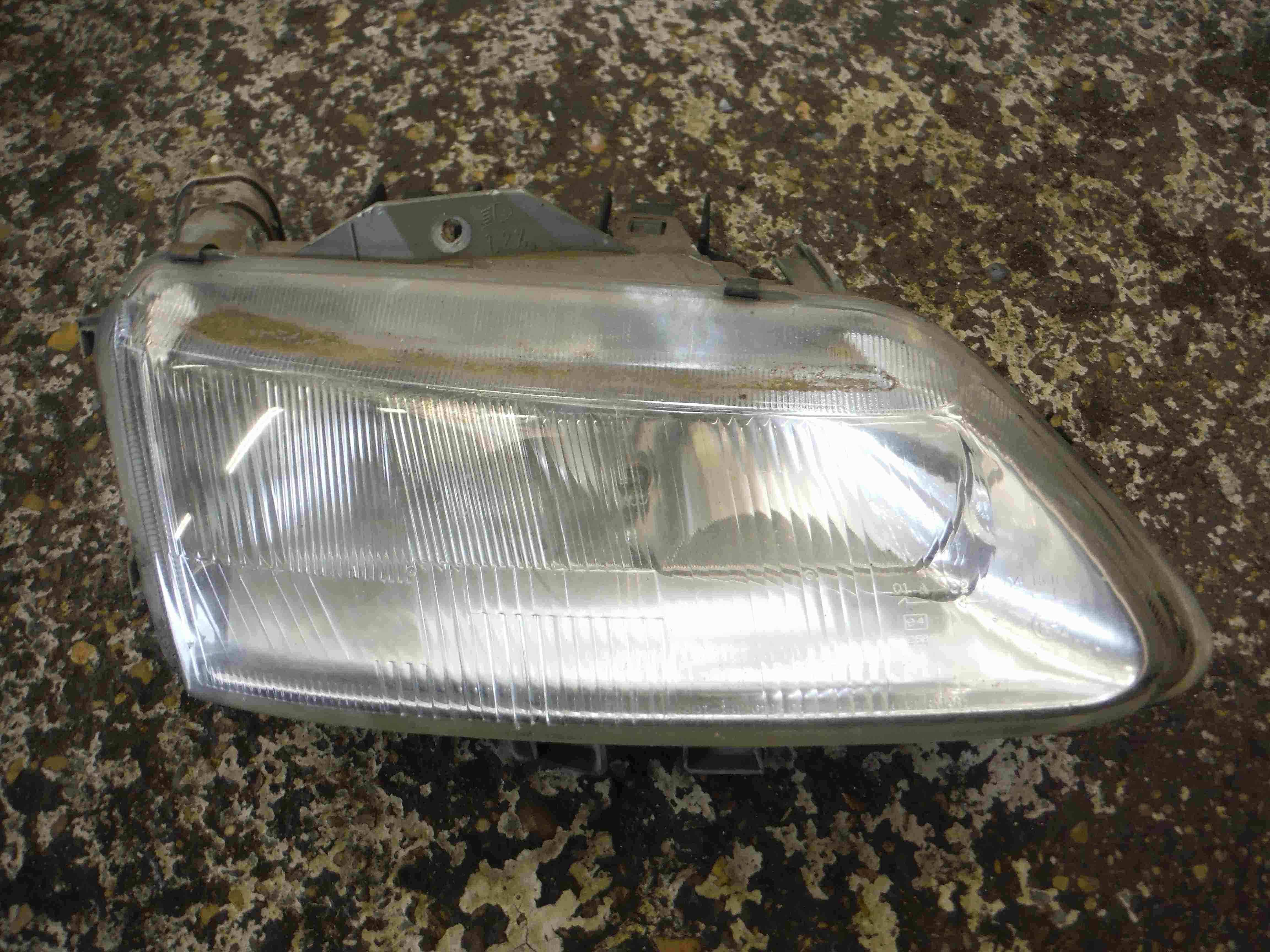 Renault Laguna 2001 2005 Drivers OSF Front Headlight Lens Store