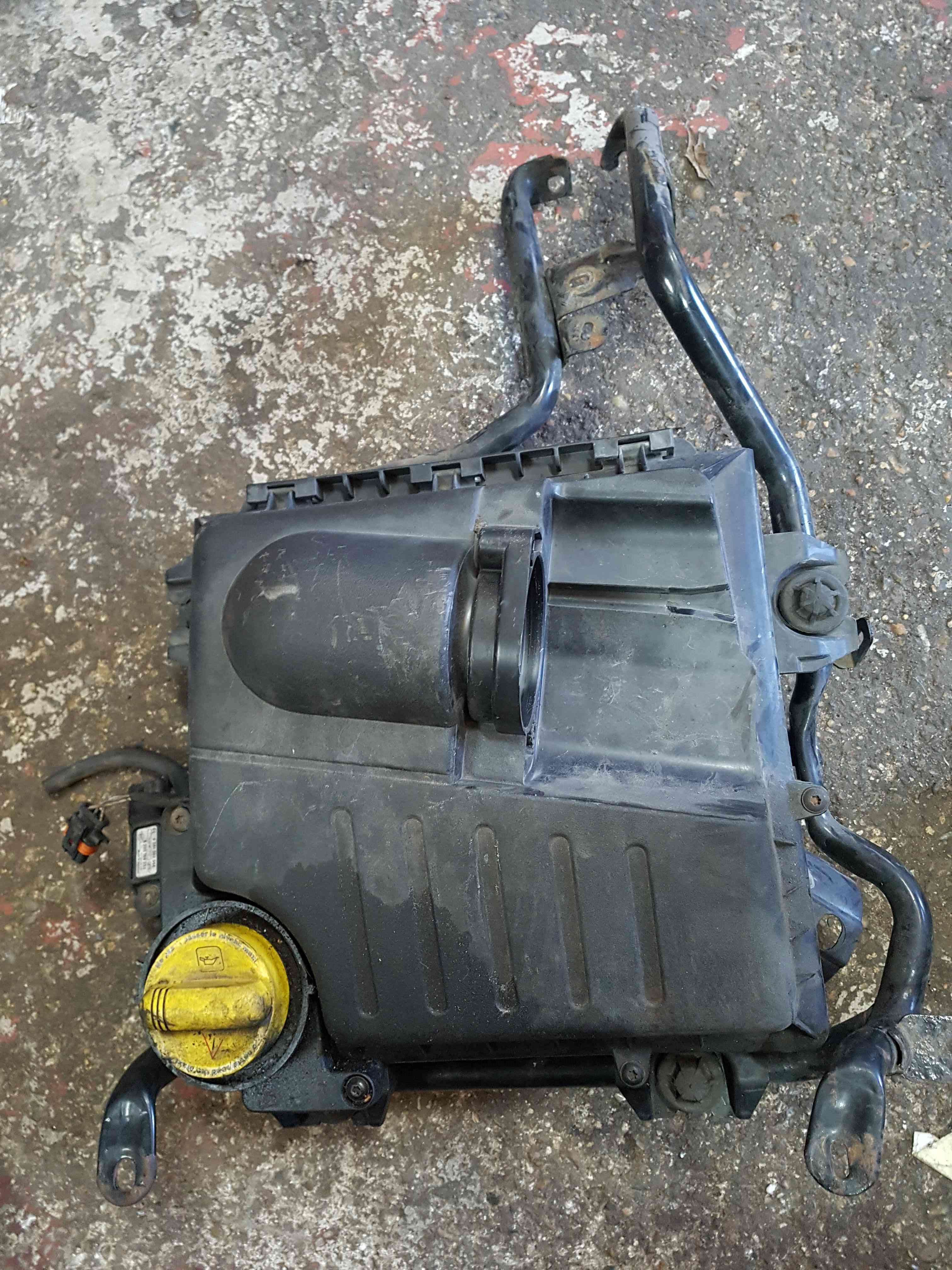 Renault Trafic Mk Dci Airbox Filter Housing