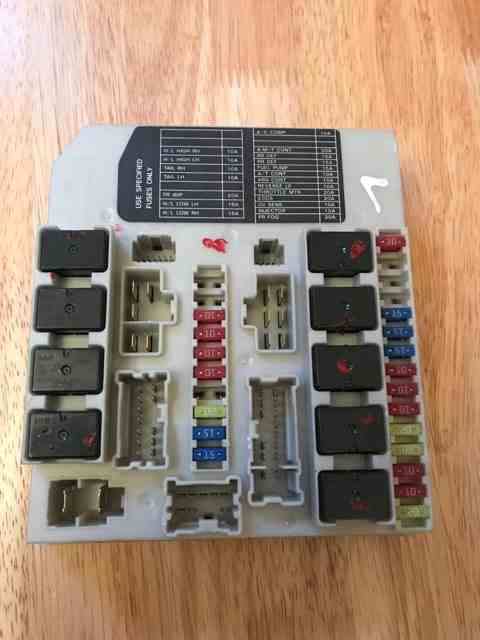 Nissan Micra 2005-2012 Engine Bay Fuse Box UPC UNIT 423K07 423126 ...