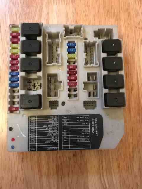 Renault Clio MK3 Modus 2005-2012 Engine Bay Fuse Box UPC UNIT ...