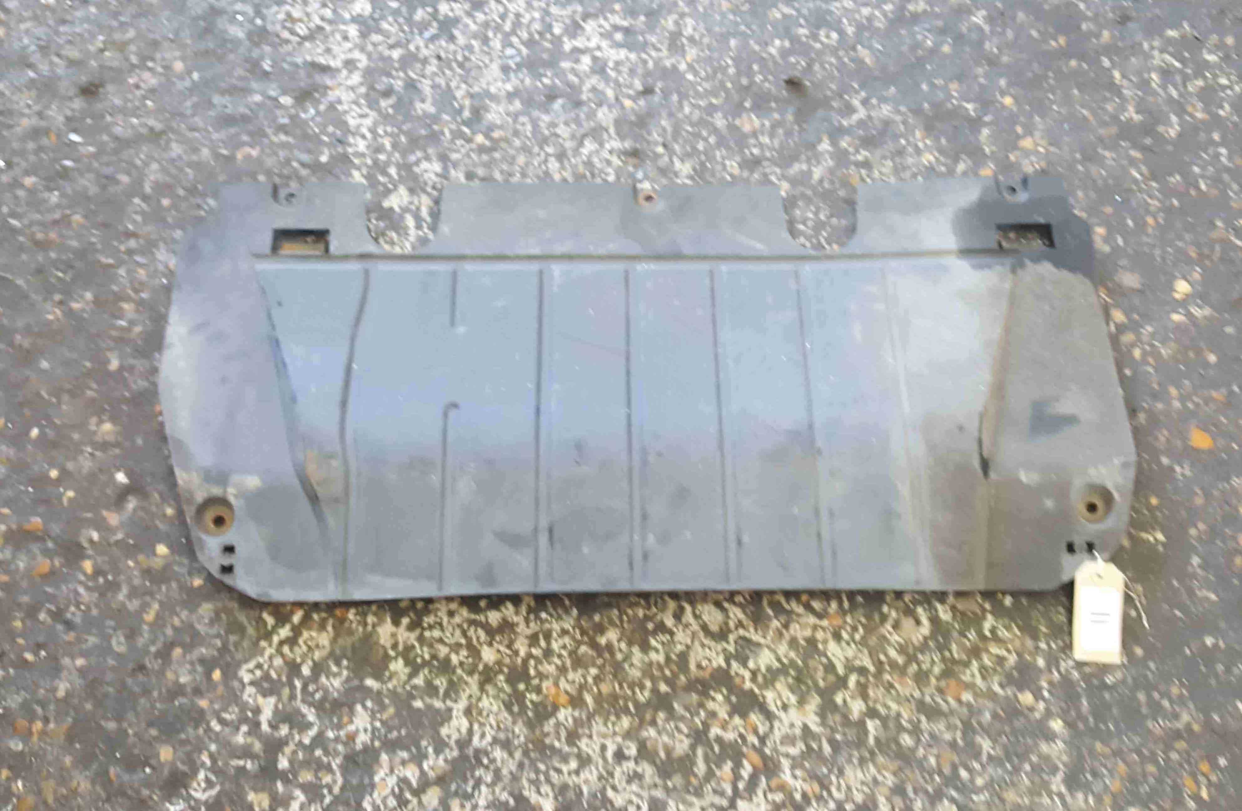 Renault Clio Mk3 Mk4 0918 1 2 Engine Under Tray Guard 0059 Store Renault Breakers Used Renault Car Parts Spares Specialist