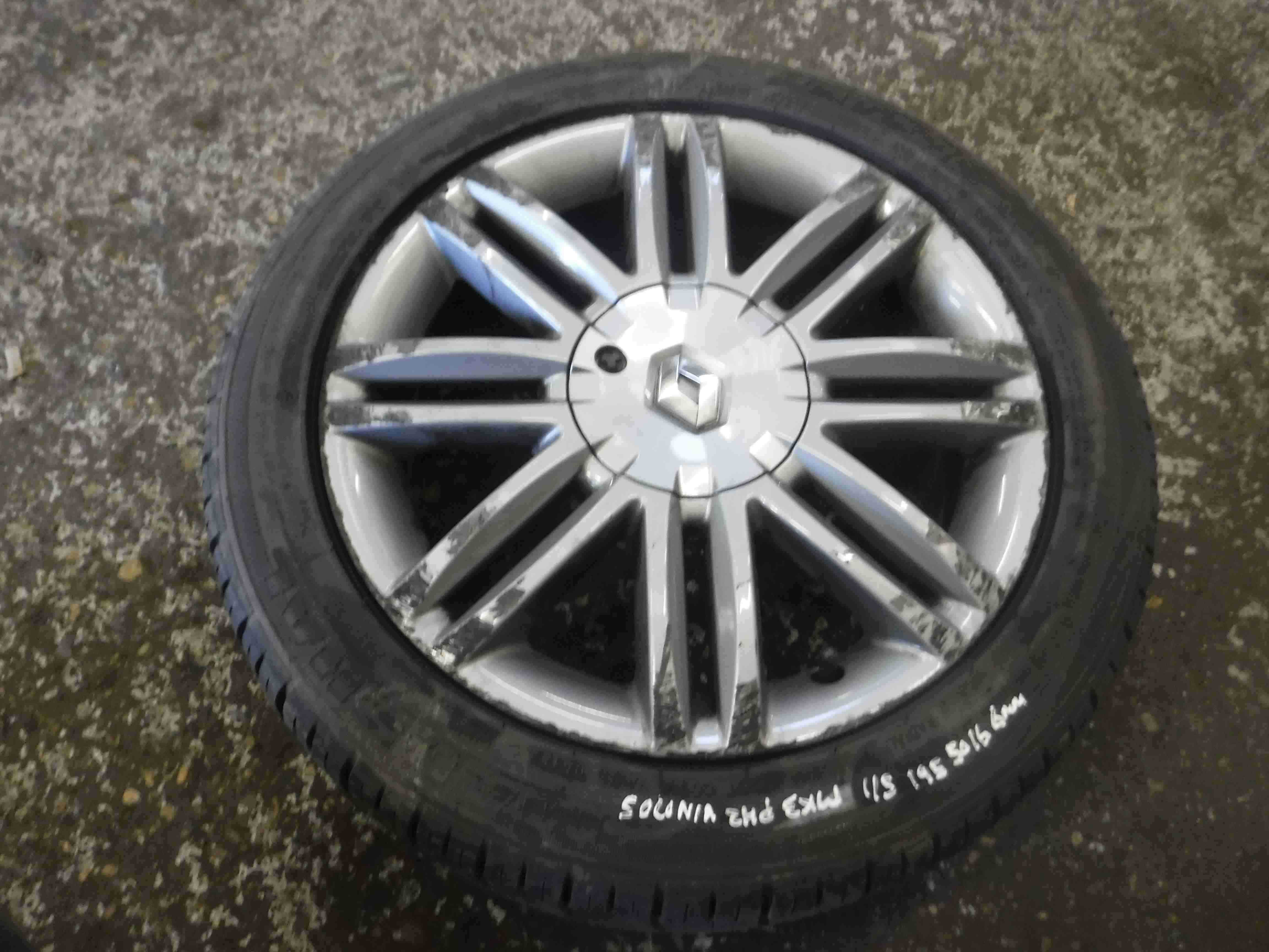 Renault Clio MK3 2009-2012 Solonia Alloy Wheel + Tyre 195 50 16 6mm