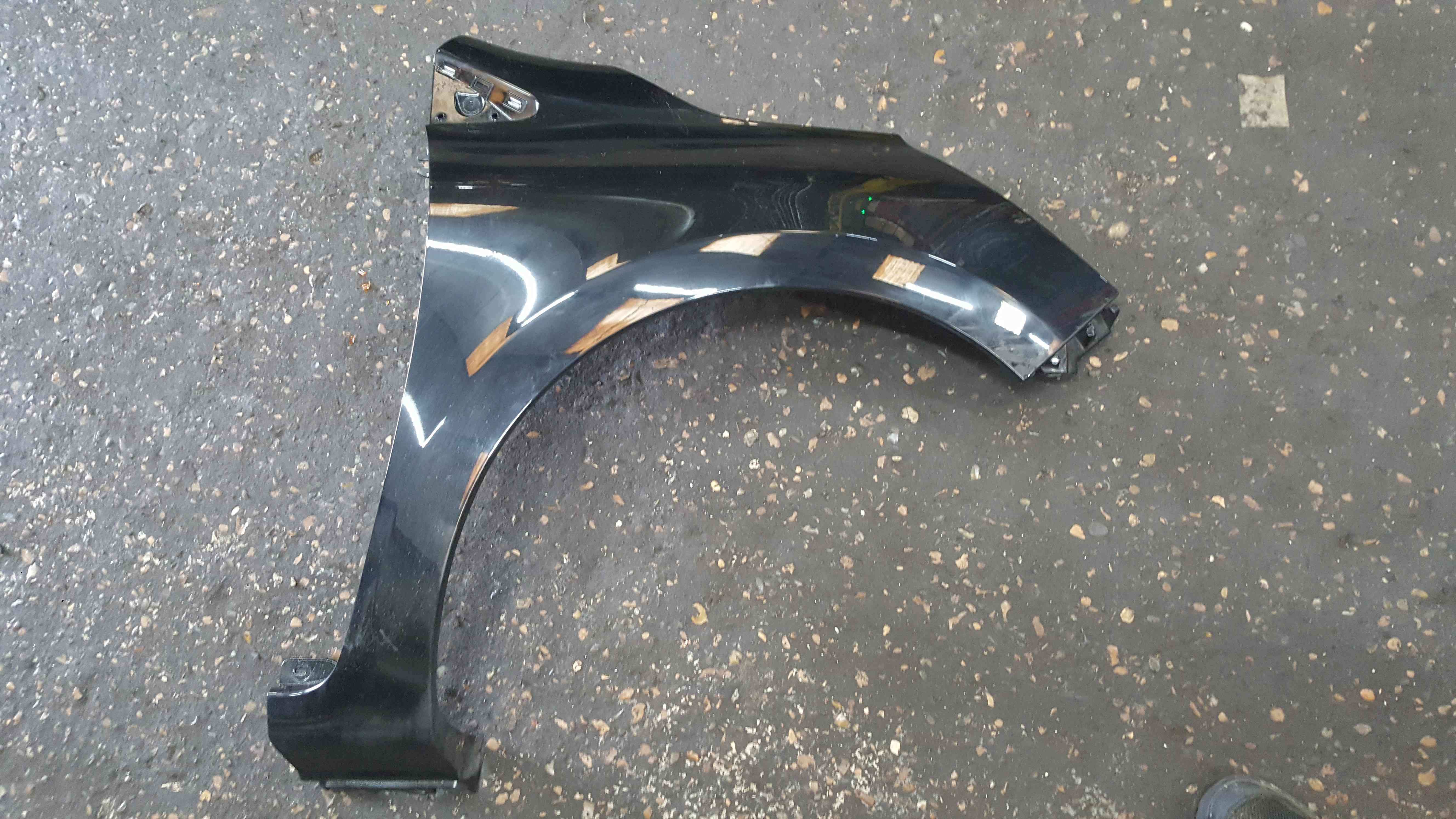 Renault Clio Mk Drivers Os Osf Wing Black Tegne Damaged Store Renault Breakers