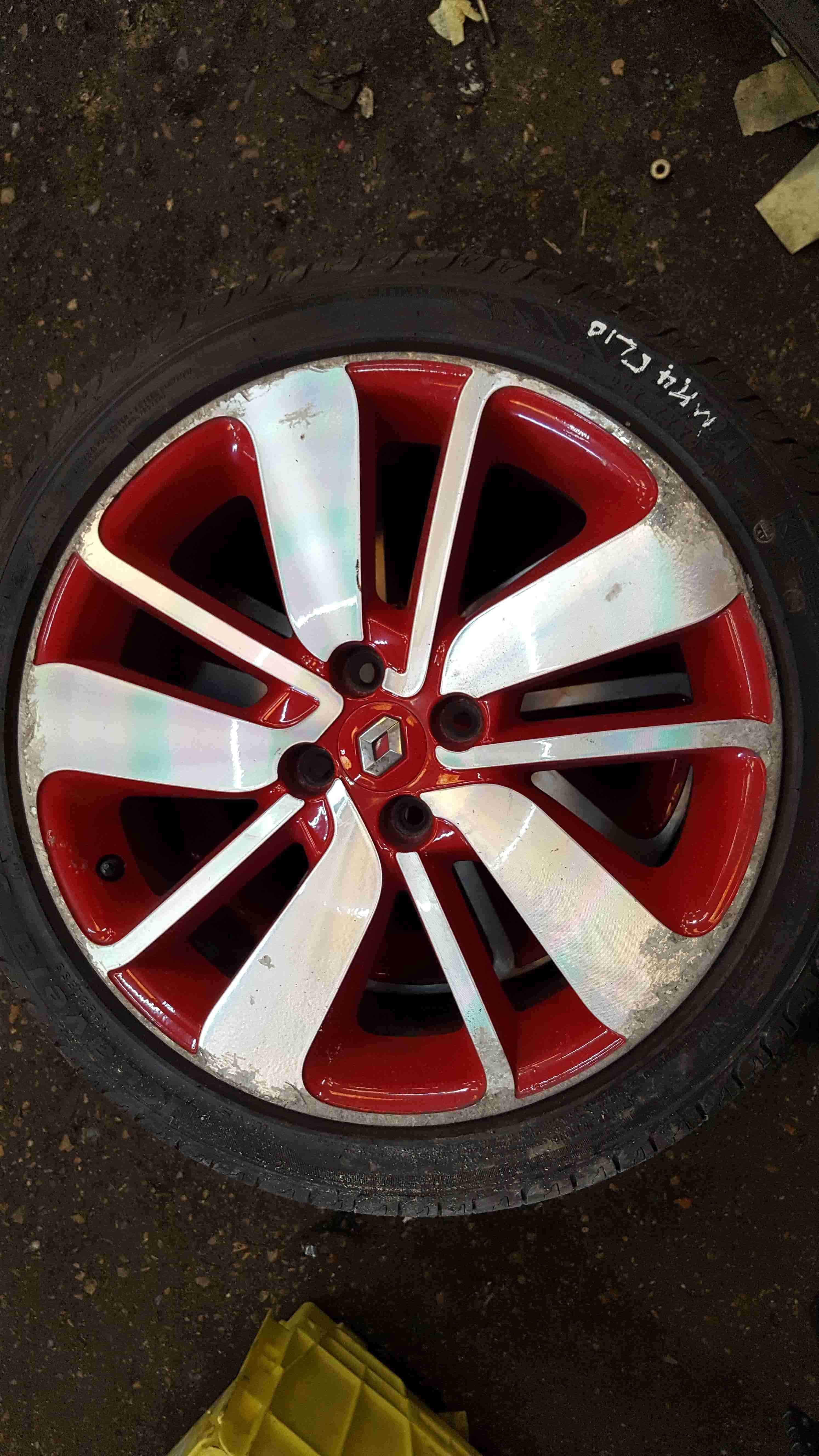 Renault Clio Mk Red Diamond Cut Alloy Wheel Tyre Store Renault Breakers