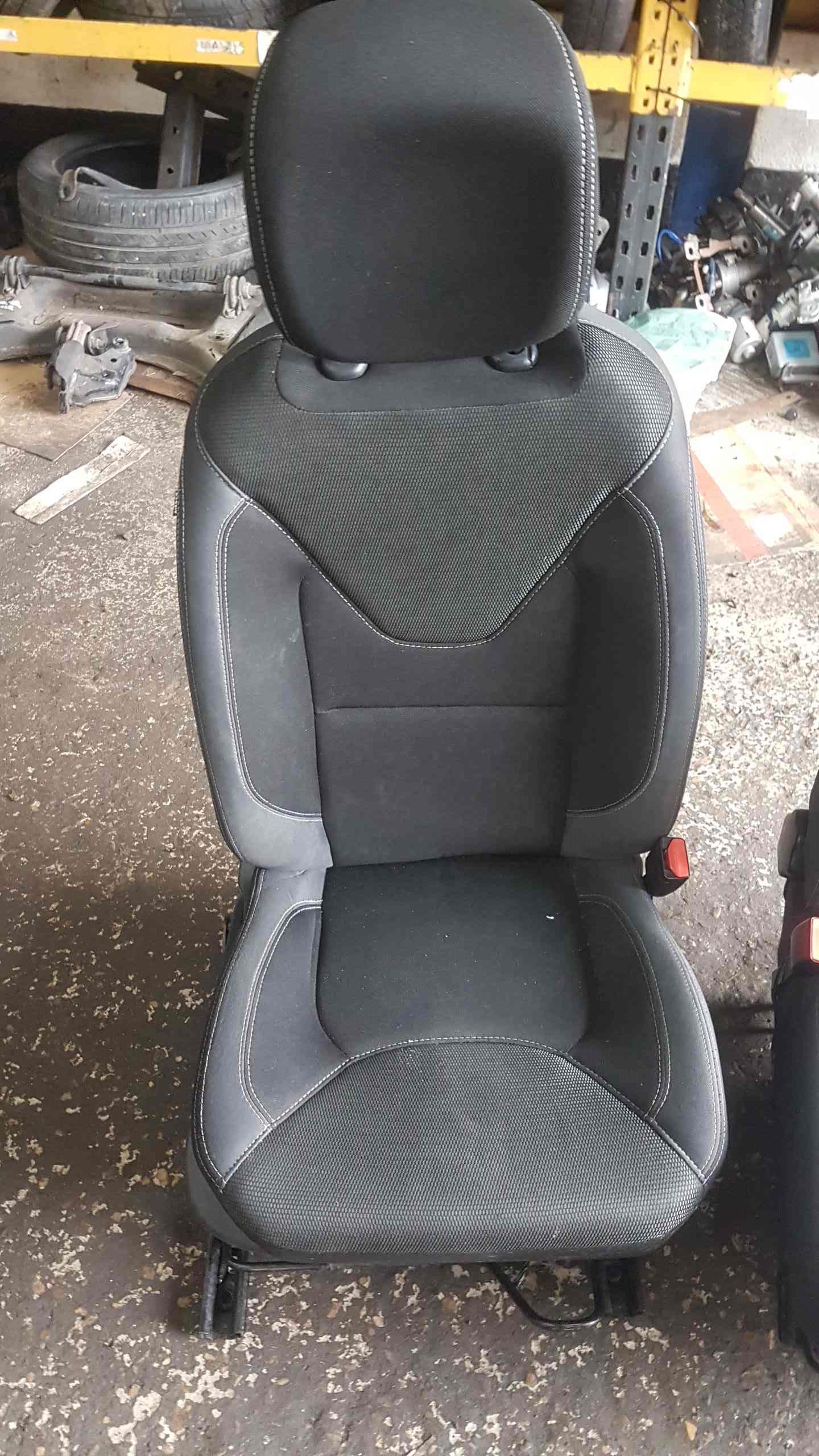 Renault Clio MK4 2013-2019 FL Front Seats Chairs NSF Osf Driver ...