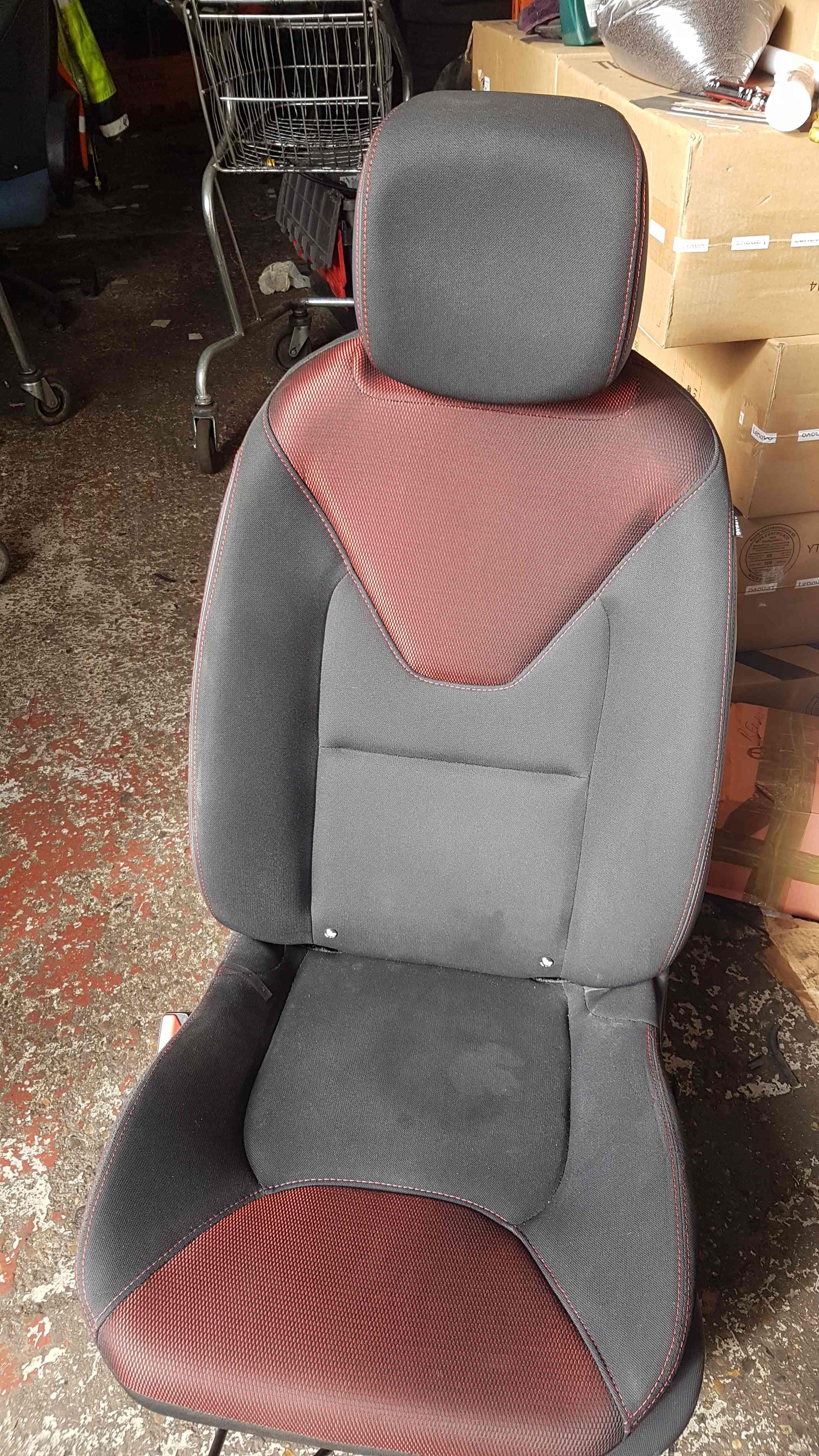 Renault Clio Mk Passenger Nsf Front Seat Chair Red Black Store Renault Breakers