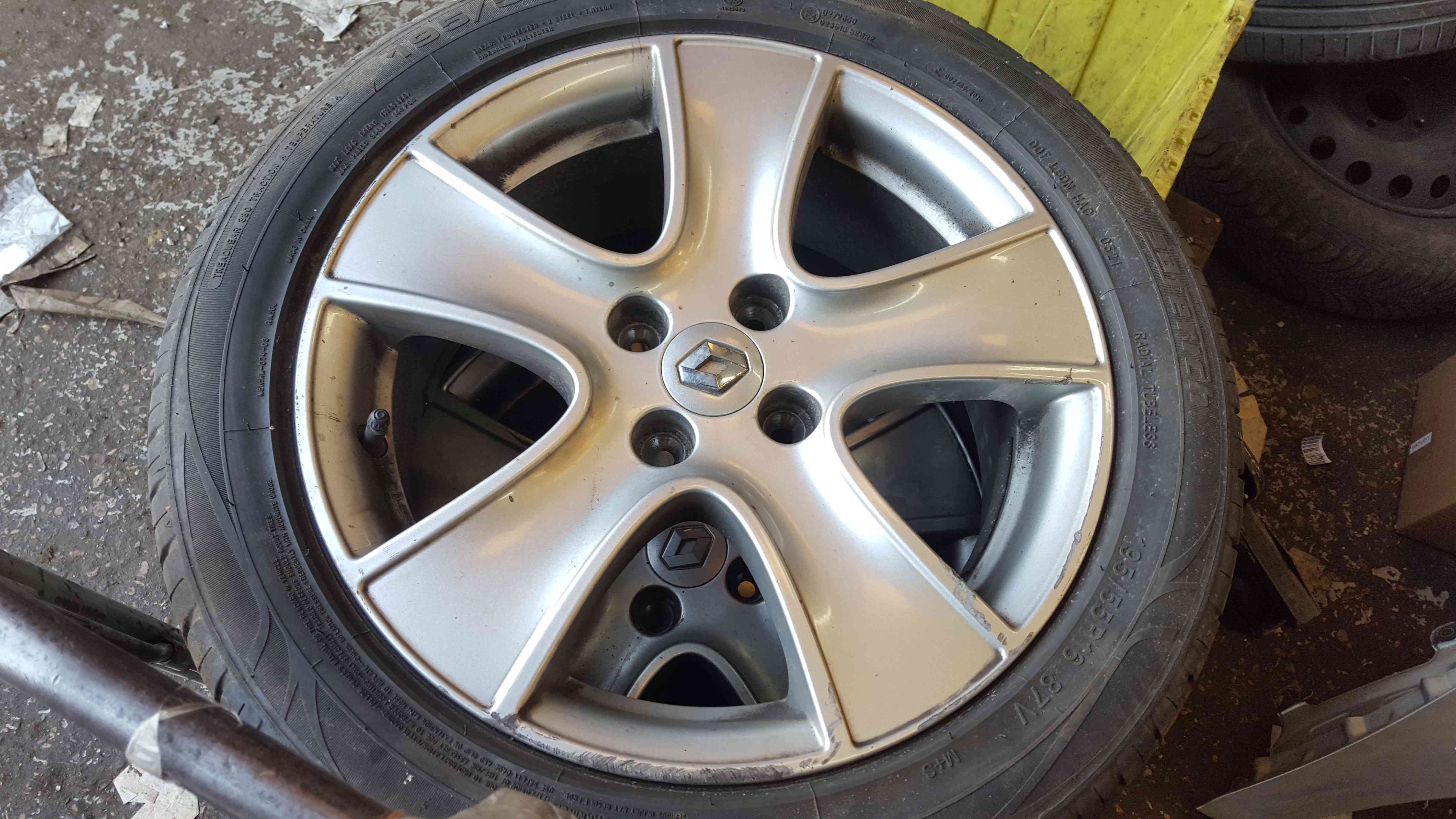 Renault Clio MK4 20132019 Passion Alloy Wheel Tyre 195 55 16 5Mm 35 ...