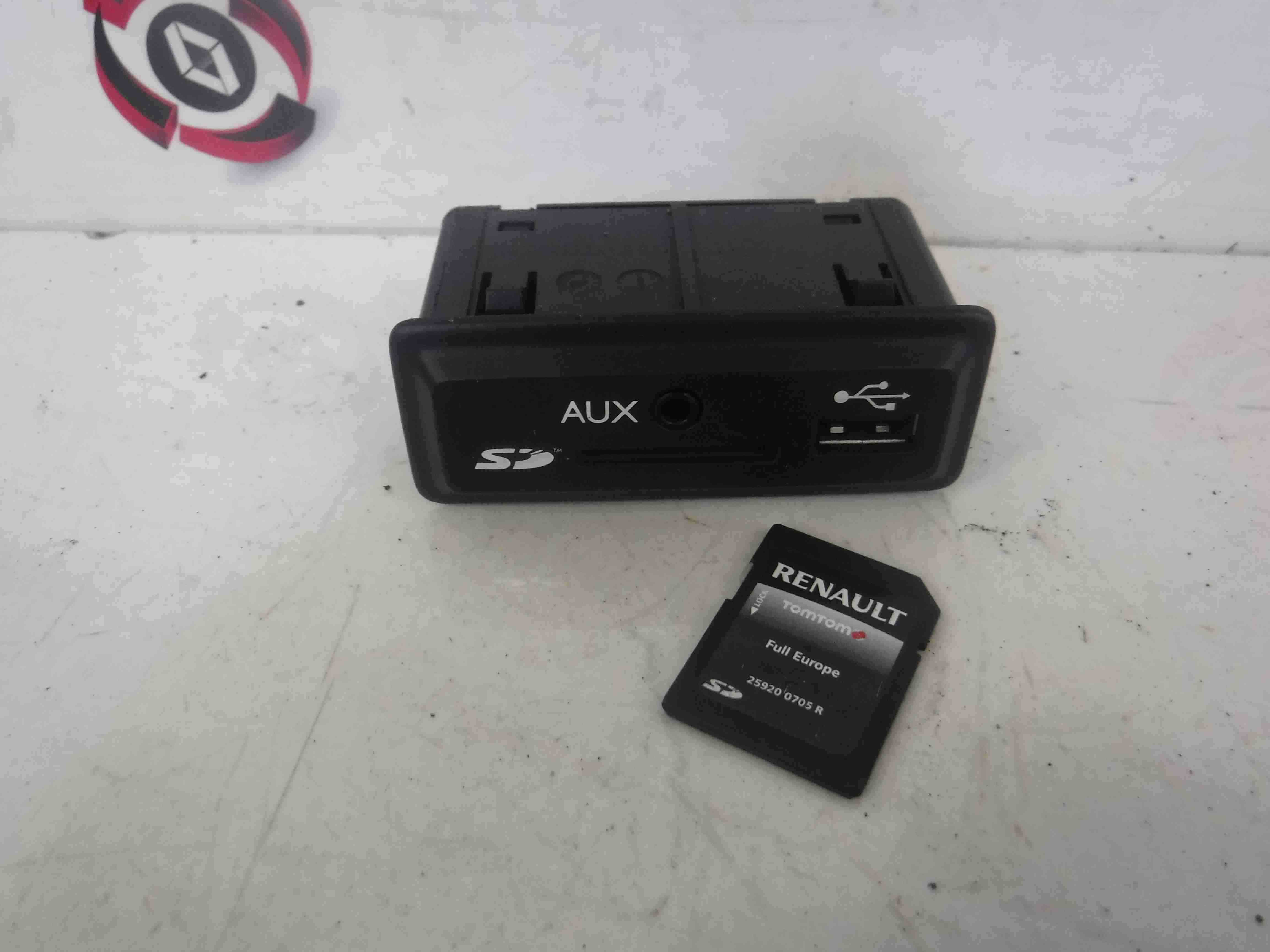 Renault Megane MK3 AUX USB SD Card Satnav 280232166R - Store - Renault Breakers - Used Renault Car Parts & Spares Specialist