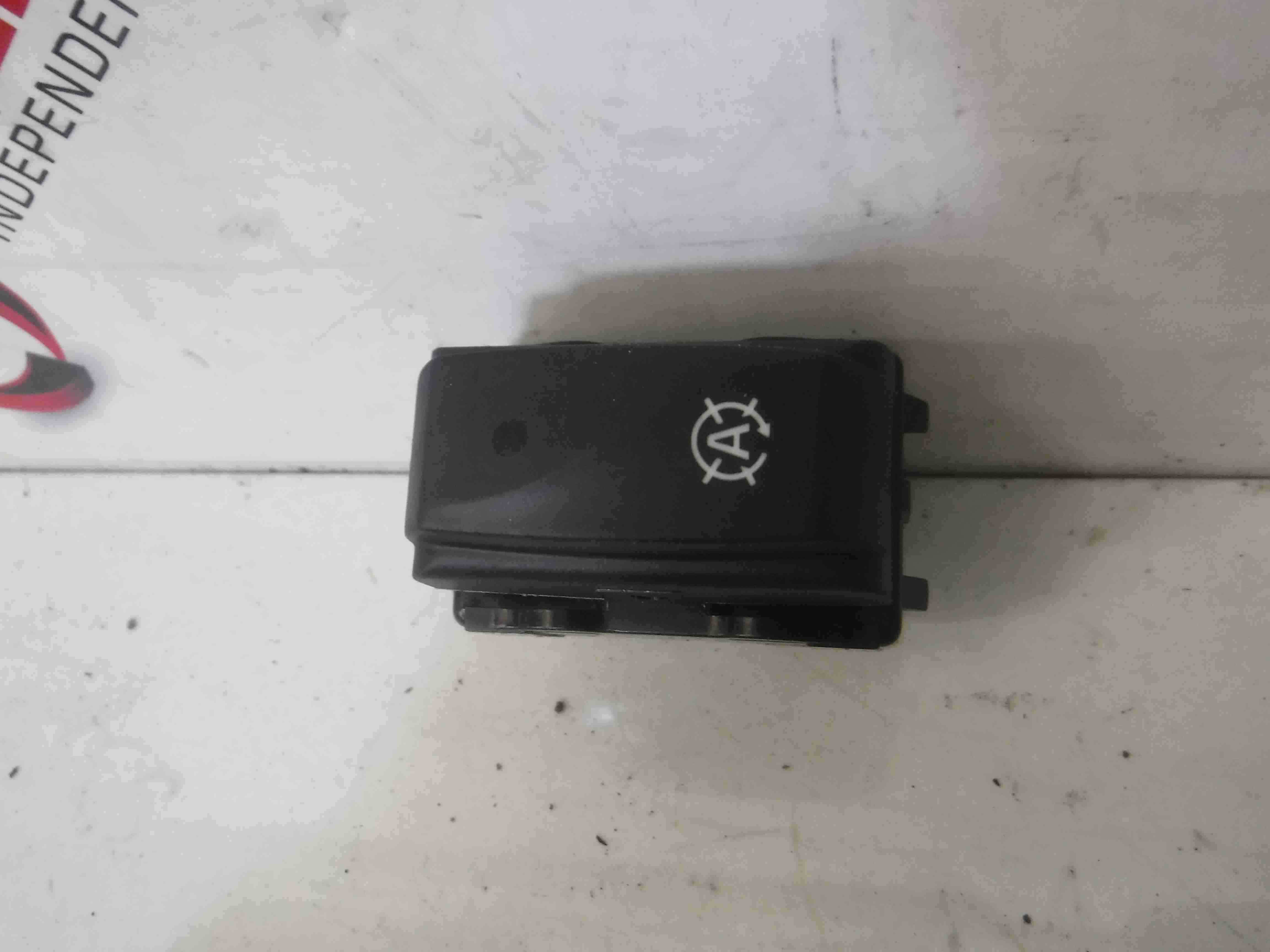 Renault Megane Mk3 2008 2014 Traction Control Switch Button 251538204r