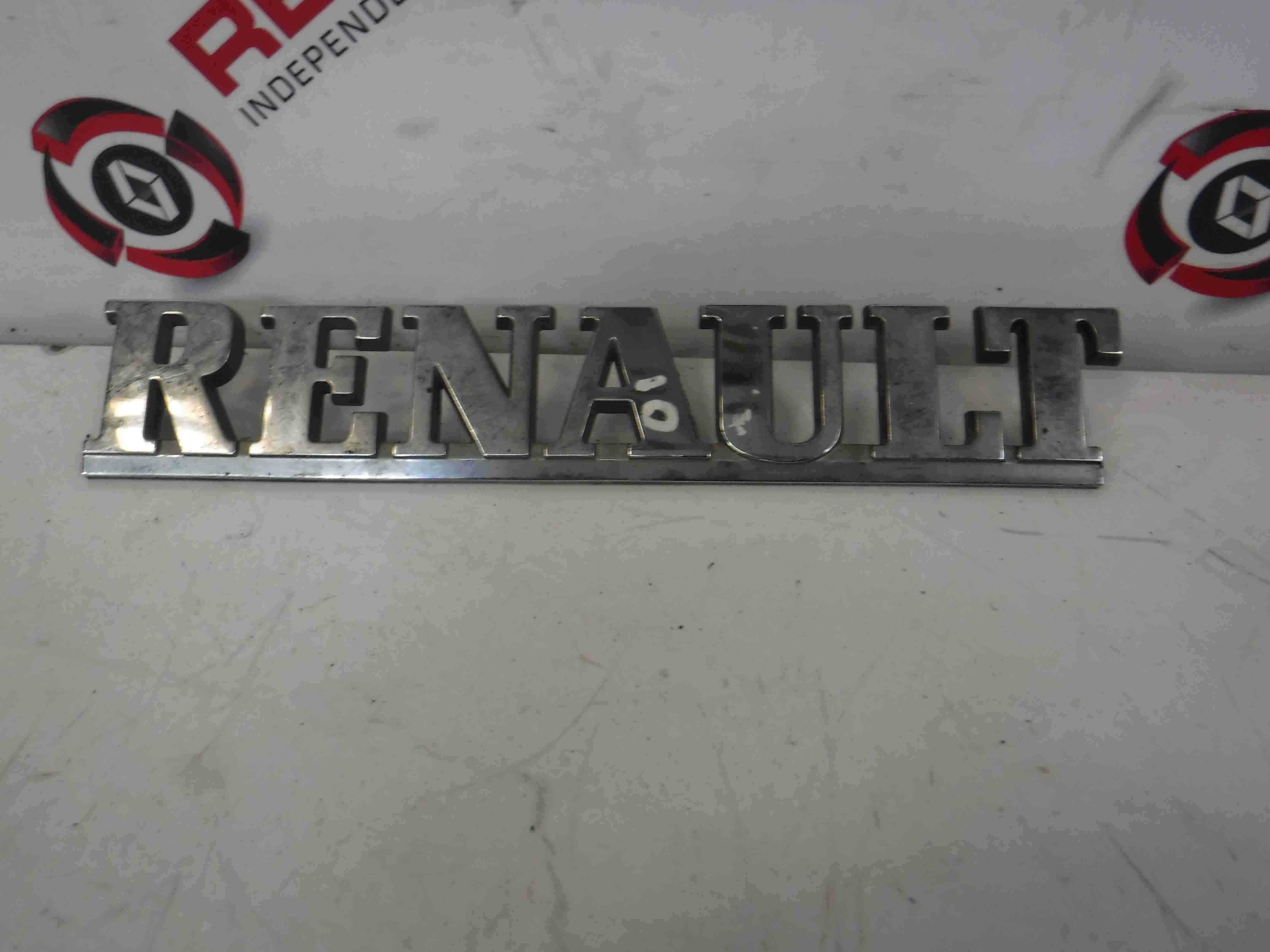 Renault Scenic 1999-2003 Rear Boot Renault Badge Emblem - Store ...