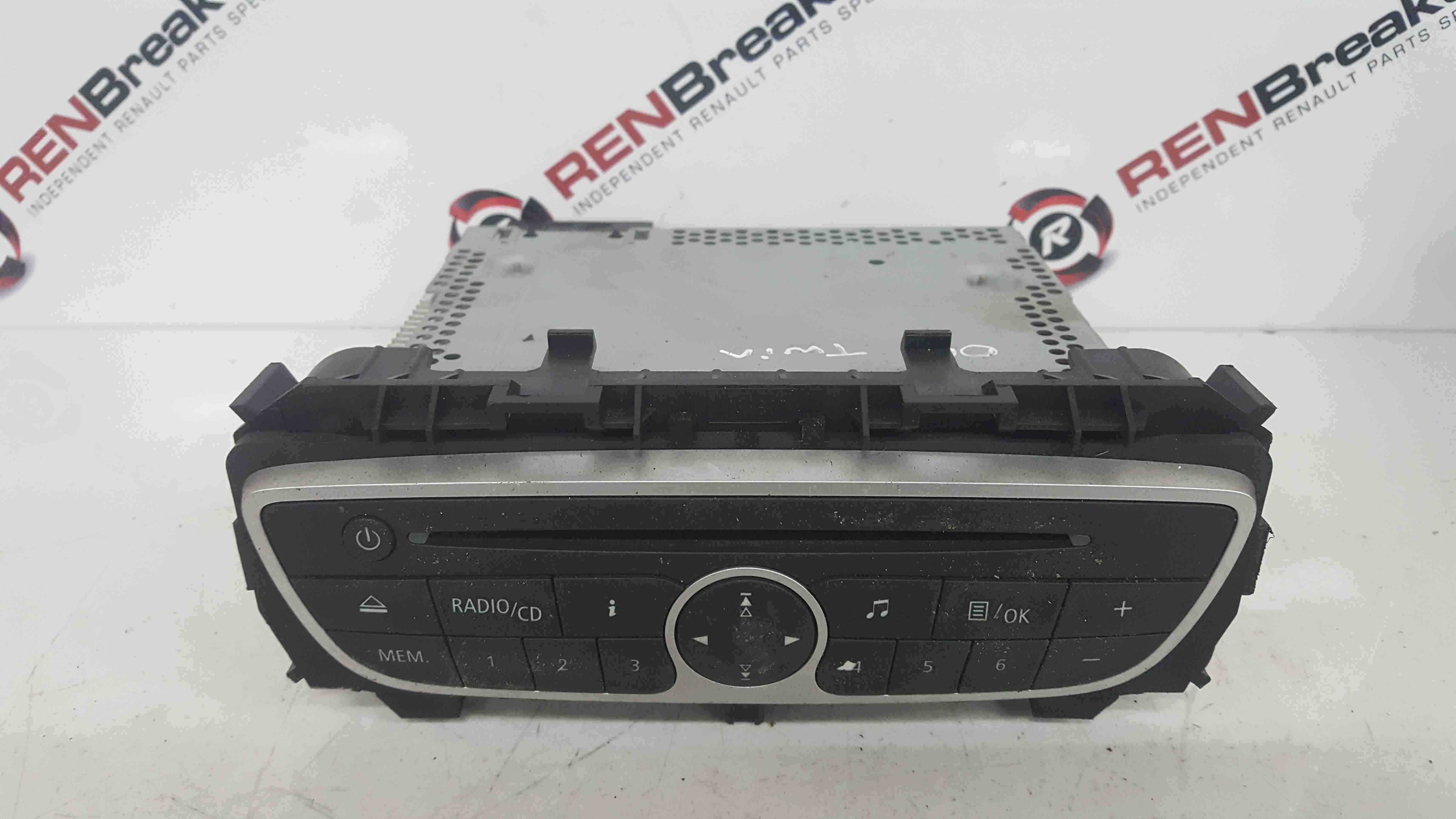 Kit Adaptateur Autoradio 1DIN noir Renault Twingo 07-13 + ISO + FM