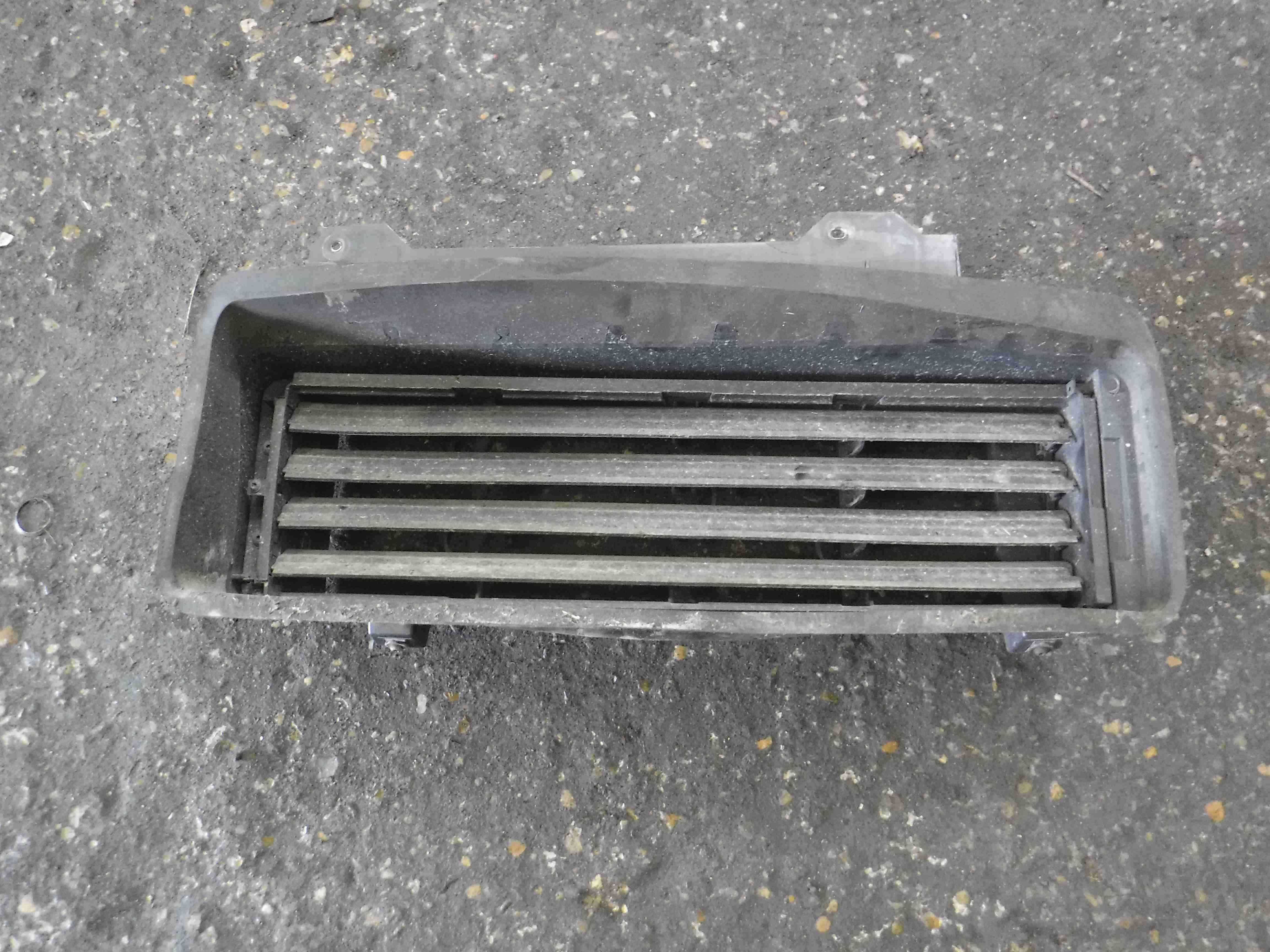 Renault Clio MK4 2013-2018 Electronic Intercooler Flap Air Duct Scoop ...