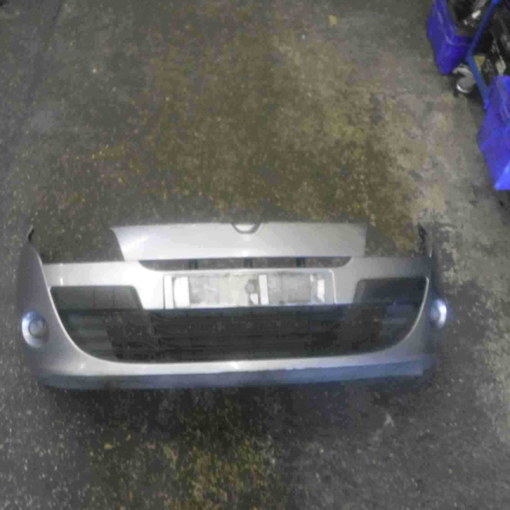 Renault Megane MK3 2008-2012 Front Bumper Grey TERNR - Store - Renault ...